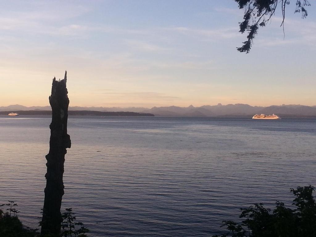 Edgewater * Campbell River